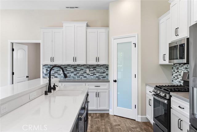 Detail Gallery Image 12 of 50 For 20 Morrel Cir, Oroville,  CA 95966 - 3 Beds | 2/1 Baths
