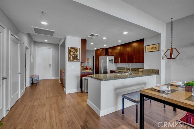 Image 11 of 75 For 300 4th Street 214