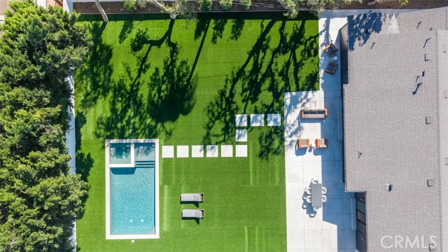 Detail Gallery Image 11 of 46 For 8960 Oak Park Ave, Northridge,  CA 91325 - 4 Beds | 3/1 Baths