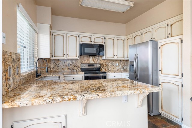 Detail Gallery Image 14 of 32 For 8153 N Cedar Ave #113,  Fresno,  CA 93720 - 2 Beds | 2 Baths