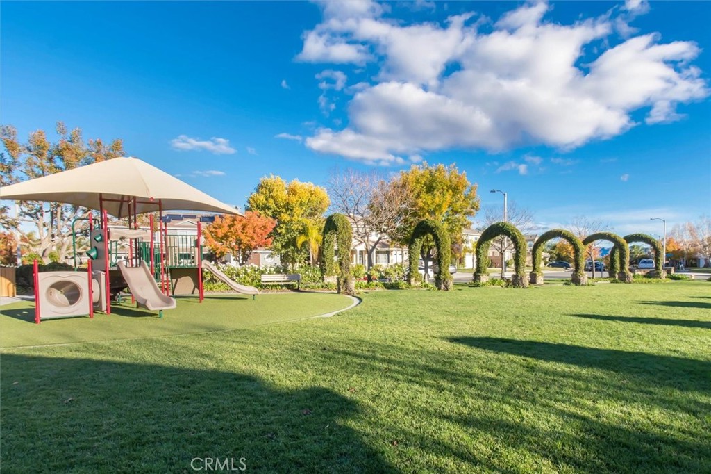 https://media.crmls.org/medias/bf89c911-8905-4e0a-956e-44b08c56c5ce.jpg?preset=X-Large