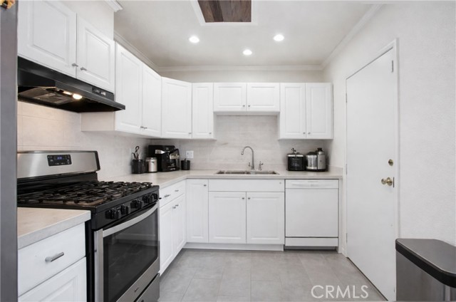 Detail Gallery Image 7 of 14 For 618 E 225th, Carson,  CA 90745 - 3 Beds | 1 Baths