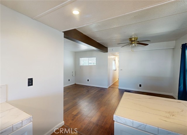 Detail Gallery Image 2 of 7 For 9847 Cedar Ave, Bloomington,  CA 92316 - 2 Beds | 1 Baths