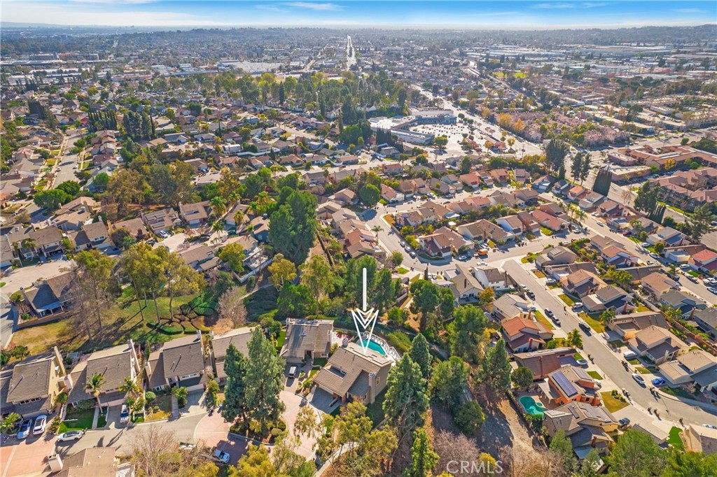 https://media.crmls.org/medias/bf8b1776-4797-4f94-b446-48508e4e588f.jpg?preset=X-Large