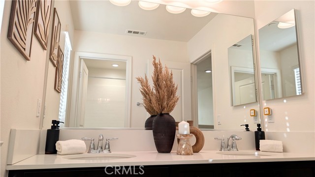 Detail Gallery Image 11 of 24 For 6341 Waterstone, Fontana,  CA 92336 - 4 Beds | 3 Baths