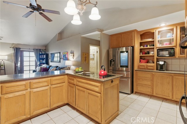 Detail Gallery Image 19 of 41 For 24980 Sunset Way, Tehachapi,  CA 93561 - 4 Beds | 2/1 Baths