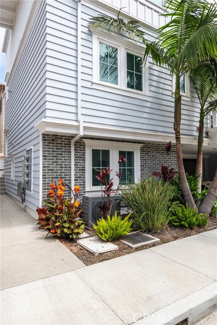 1104 Cypress Avenue, Hermosa Beach, California 90254, 3 Bedrooms Bedrooms, ,3 BathroomsBathrooms,Residential,Sold,Cypress,SB23157559