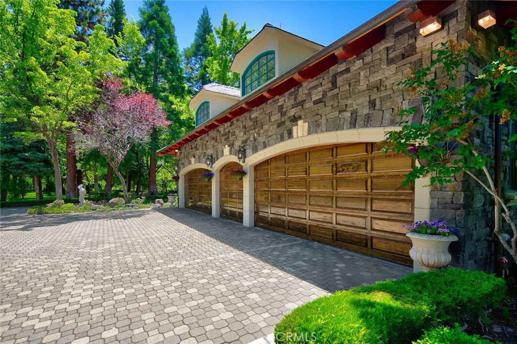 Bf8Cbd19 C460 4Aa3 Bd38 Bc3B198E73Bd 15733 Juniper Peak Road, Weed, Ca 96094 &Lt;Span Style='BackgroundColor:transparent;Padding:0Px;'&Gt; &Lt;Small&Gt; &Lt;I&Gt; &Lt;/I&Gt; &Lt;/Small&Gt;&Lt;/Span&Gt;