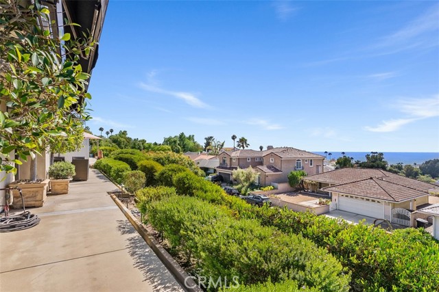 207 Calle Rica, San Clemente CA: https://media.crmls.org/medias/bf8d327f-b00f-4858-9b72-b2987017752d.jpg