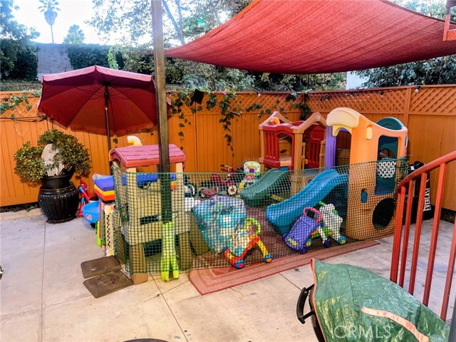 Detail Gallery Image 25 of 25 For 2958 London St, Los Angeles,  CA 90026 - – Beds | – Baths