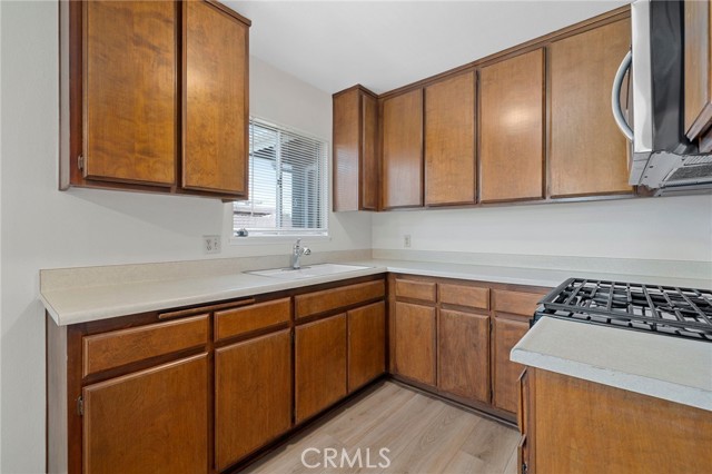Detail Gallery Image 2 of 13 For 208 S West #5,  Anaheim,  CA 92805 - 1 Beds | 1 Baths