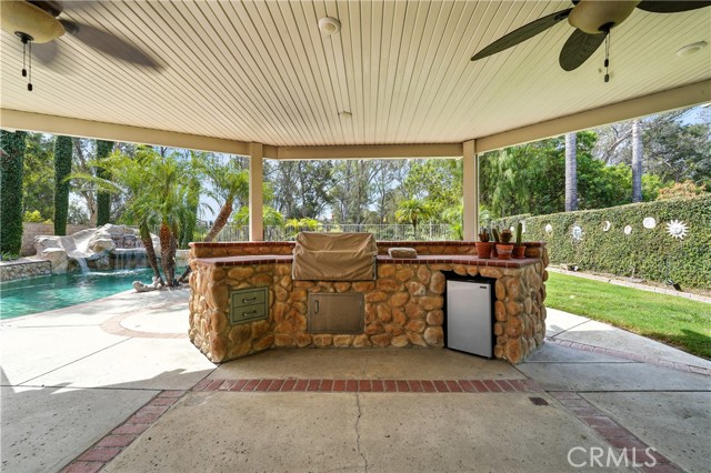 3581 Hillsdale Ranch Road, Chino Hills CA: https://media.crmls.org/medias/bf8e3b9d-884c-4228-ae66-5917502ec7c4.jpg