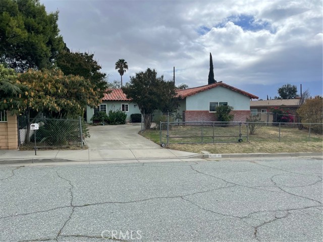 Front Image Thumbnail for CRIG25241045