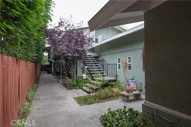 Image 3 for 329 Orizaba Ave, Long Beach, CA 90814