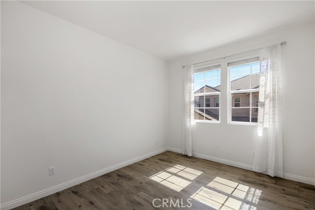 309 W Via Rua Flores, Ontario CA: https://media.crmls.org/medias/bf900868-00c4-415b-a17b-872ad9e49916.jpg