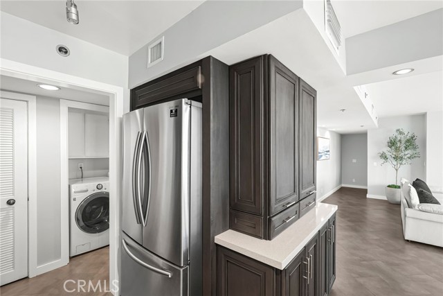 Detail Gallery Image 36 of 66 For 222 Monterey Rd #1203,  Glendale,  CA 91206 - 2 Beds | 2 Baths