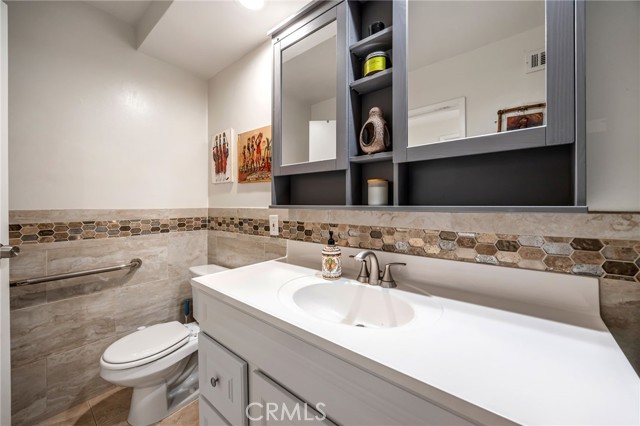 1363 N San Antonio Ave, Upland CA: https://media.crmls.org/medias/bf908525-193f-4522-93a7-958cda436b84.jpg