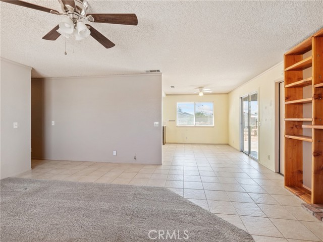 Detail Gallery Image 4 of 37 For 11070 Neola Rd, Apple Valley,  CA 92308 - 3 Beds | 2 Baths