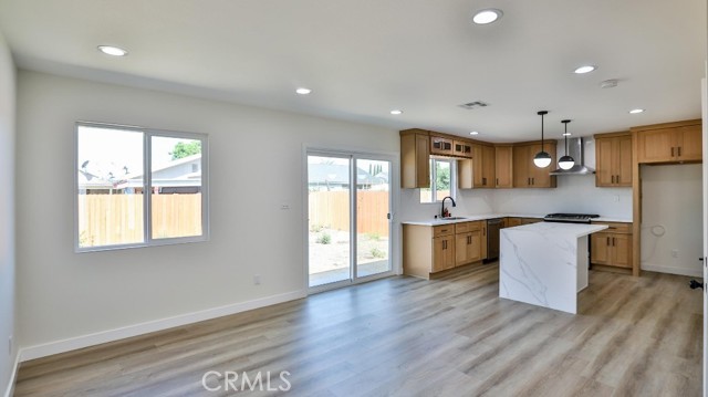 Detail Gallery Image 7 of 28 For 247 S Date St, Anaheim,  CA 92805 - 4 Beds | 2 Baths