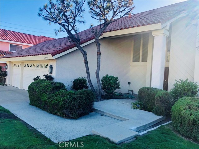 16975 Mount Hope St, Fountain Valley, CA 92708