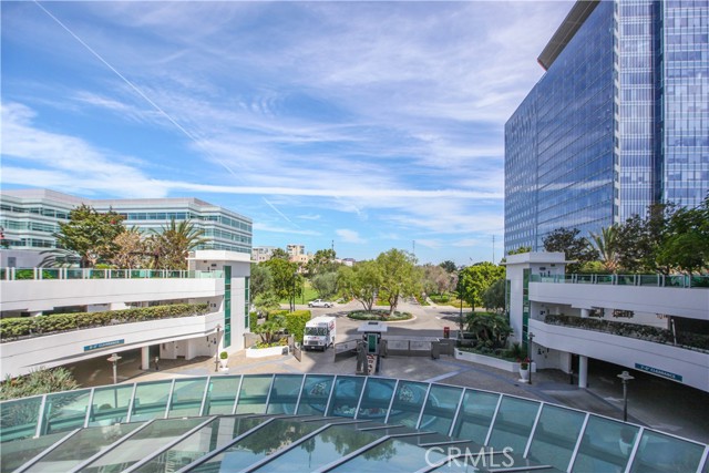 3141 Michelson Drive, Irvine CA: https://media.crmls.org/medias/bf92ceaf-c076-485a-ae8f-0cf54149a7f8.jpg