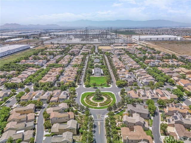 3943 E Lindenwood Drive, Ontario CA: https://media.crmls.org/medias/bf933710-650f-46d3-9896-dfd6042c163a.jpg