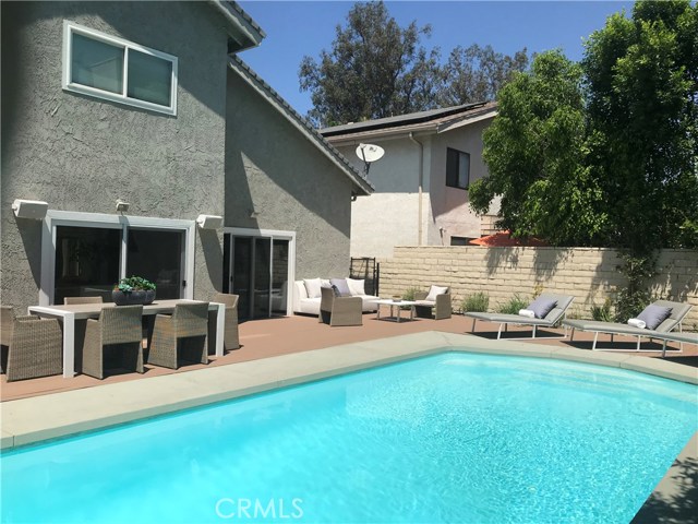 Detail Gallery Image 16 of 52 For 5714 Vantage Ave, Valley Village,  CA 91607 - 4 Beds | 3 Baths