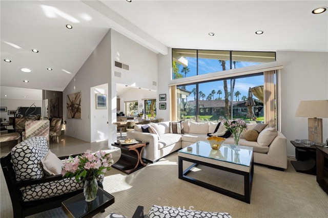 Detail Gallery Image 8 of 38 For 97 Palomino Circle, Palm Desert,  CA 92211 - 2 Beds | 3/1 Baths