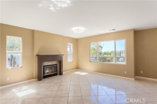 Detail Gallery Image 14 of 51 For 1612 Hillsborough St, Chula Vista,  CA 91913 - 5 Beds | 3/1 Baths