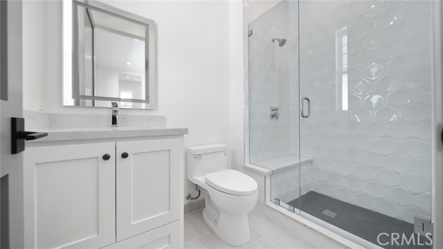 2421 Voorhees Avenue, Redondo Beach, California 90278, 4 Bedrooms Bedrooms, ,4 BathroomsBathrooms,Residential,Sold,Voorhees,PV21128390