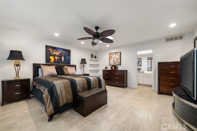 Detail Gallery Image 15 of 68 For 120 Old Ranch, Palm Desert,  CA 92211 - 2 Beds | 3/1 Baths