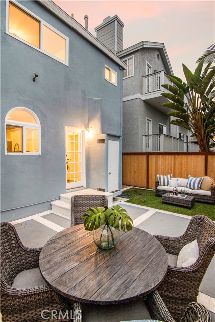 1506 Harper Avenue, Redondo Beach, California 90278, 4 Bedrooms Bedrooms, ,1 BathroomBathrooms,Residential,Sold,Harper,SB21222844