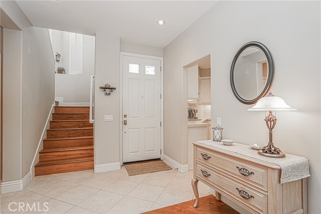 Detail Gallery Image 8 of 46 For 12095 Morrow Dr, Tustin,  CA 92782 - 3 Beds | 2/1 Baths