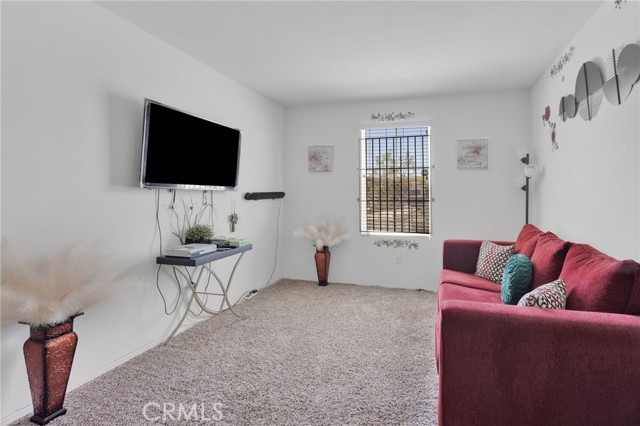 Detail Gallery Image 19 of 63 For 14482 Sweetgrass Pl, Victorville,  CA 92394 - 6 Beds | 2/1 Baths
