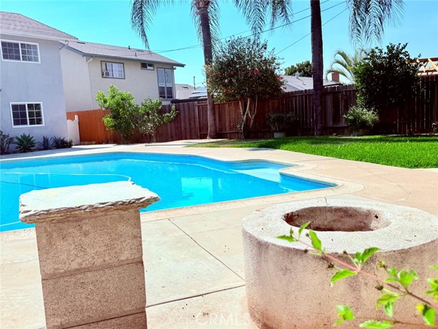24811 Calle El Toro Grande, Lake Forest CA: https://media.crmls.org/medias/bf95ef44-7808-4f2b-bd50-246a8d1ed3f3.jpg