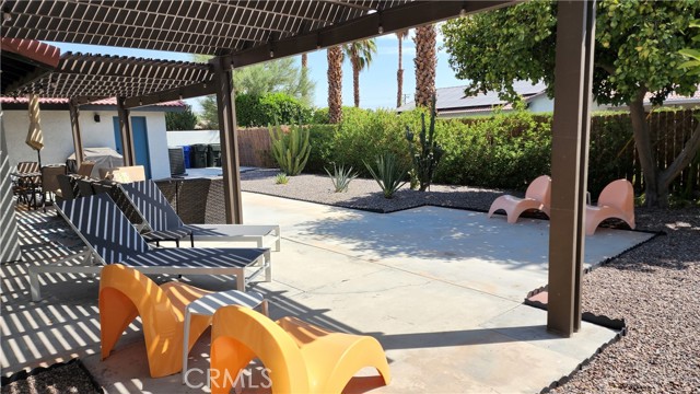 Detail Gallery Image 10 of 25 For 2098 N San Clemente Rd, Palm Springs,  CA 92262 - 3 Beds | 2 Baths