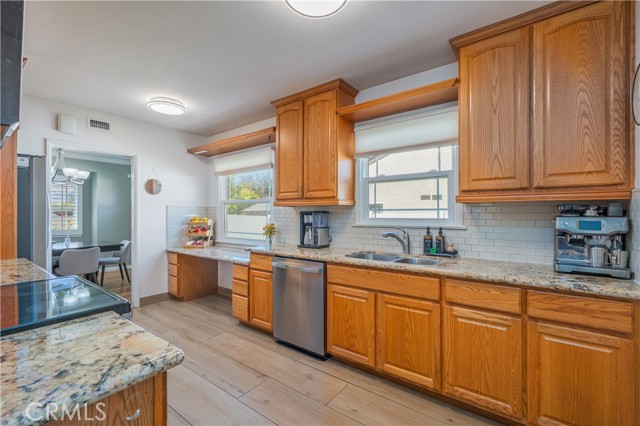 Detail Gallery Image 15 of 36 For 14091 Sunrise Dr, Whittier,  CA 90602 - 3 Beds | 2 Baths