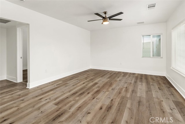 Detail Gallery Image 6 of 17 For 309 S Myrtle, Bakersfield,  CA 93304 - 3 Beds | 1 Baths