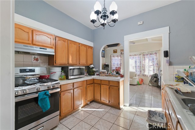 Detail Gallery Image 41 of 57 For 608 W 52nd, Los Angeles,  CA 90037 - 3 Beds | 2 Baths