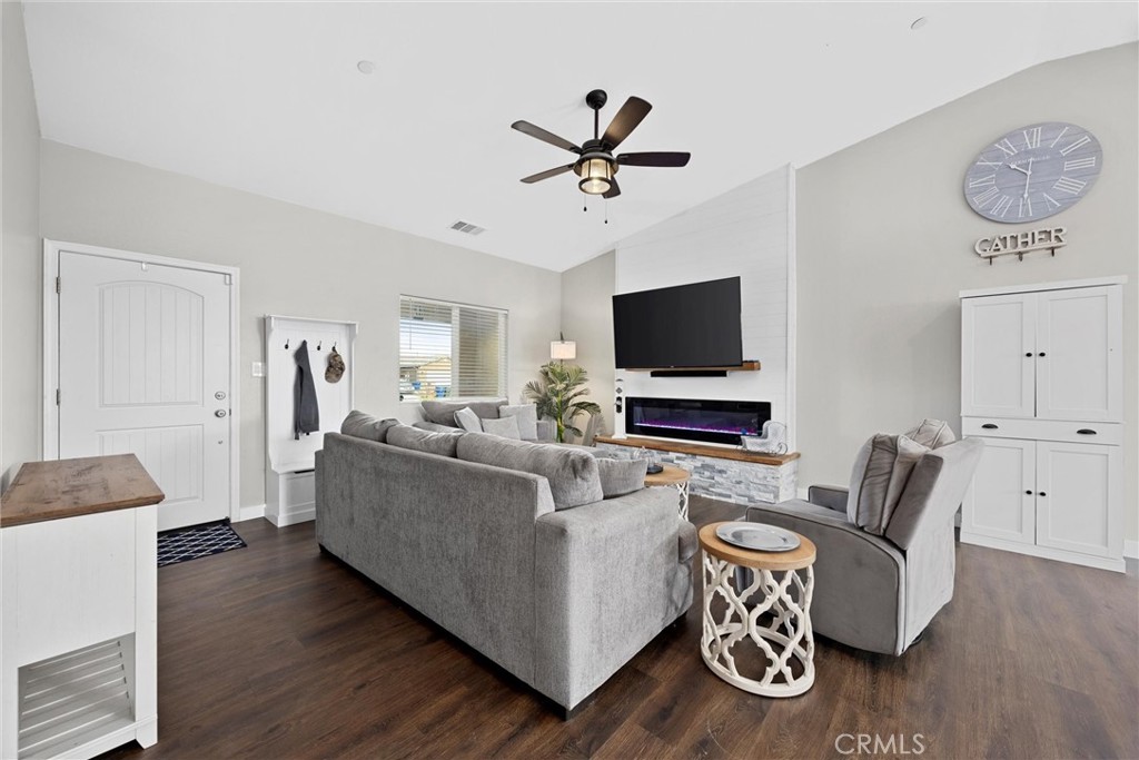 Bf97A942 89Ff 446F 8Cf1 6Cc3B7312F47 9907 Turning Leaf, Bakersfield, Ca 93306 &Lt;Span Style='BackgroundColor:transparent;Padding:0Px;'&Gt; &Lt;Small&Gt; &Lt;I&Gt; &Lt;/I&Gt; &Lt;/Small&Gt;&Lt;/Span&Gt;