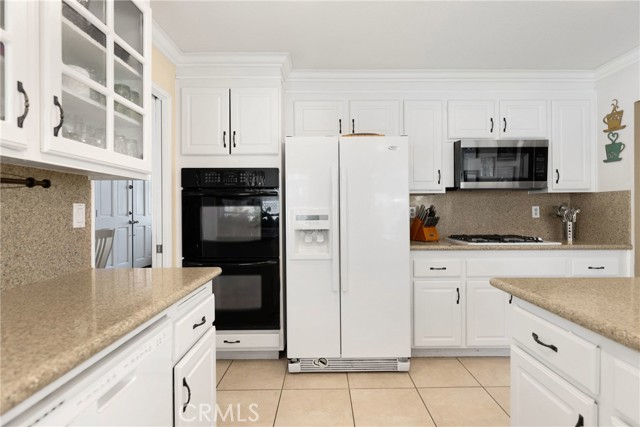 Detail Gallery Image 11 of 36 For 747 Aliso St, Corona,  CA 92879 - 4 Beds | 2/1 Baths