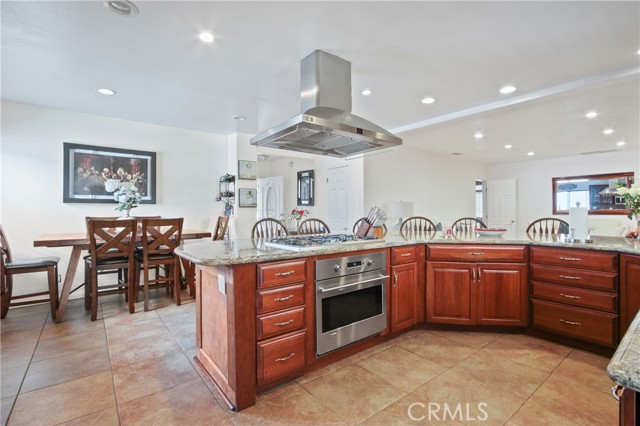 10301 Rhiems Road, Anaheim CA: https://media.crmls.org/medias/bf984746-212d-4ffe-b7f9-a00a46ae66db.jpg
