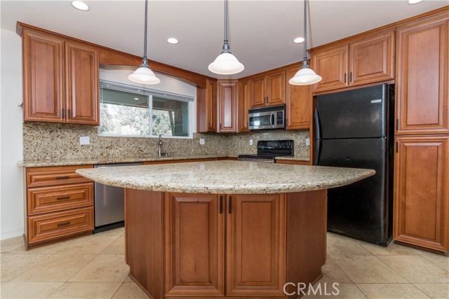 Detail Gallery Image 13 of 42 For 16338 Arena Dr, Ramona,  CA 92065 - 3 Beds | 2 Baths