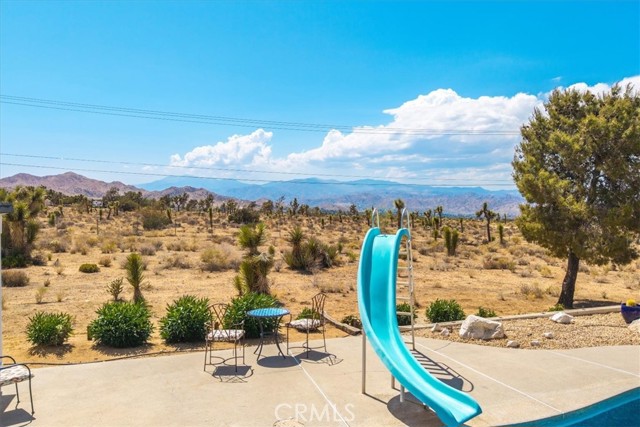 9124 Joshua Lane, Yucca Valley CA: https://media.crmls.org/medias/bf99204c-9aa2-46c9-9858-b081039a33ac.jpg