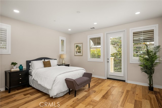 8315 Kendall Drive, Huntington Beach CA: https://media.crmls.org/medias/bf9a3fd4-42ee-4cc6-9199-d3fde92fe45b.jpg