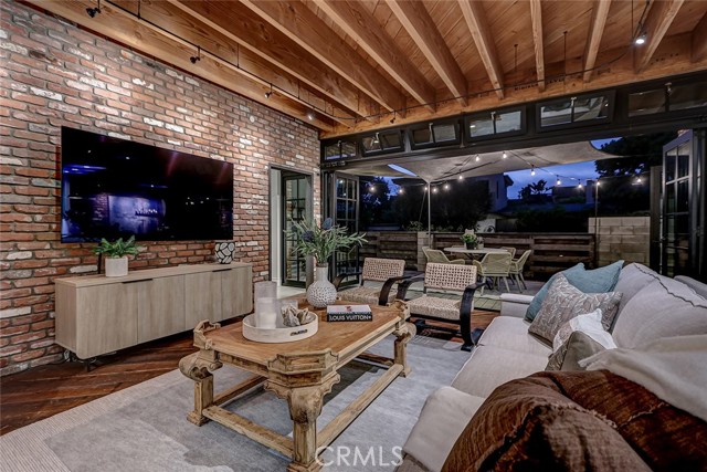 3208 Agnes Road, Manhattan Beach CA: https://media.crmls.org/medias/bf9a8a52-3915-425a-a6c0-0dd6839cd35c.jpg
