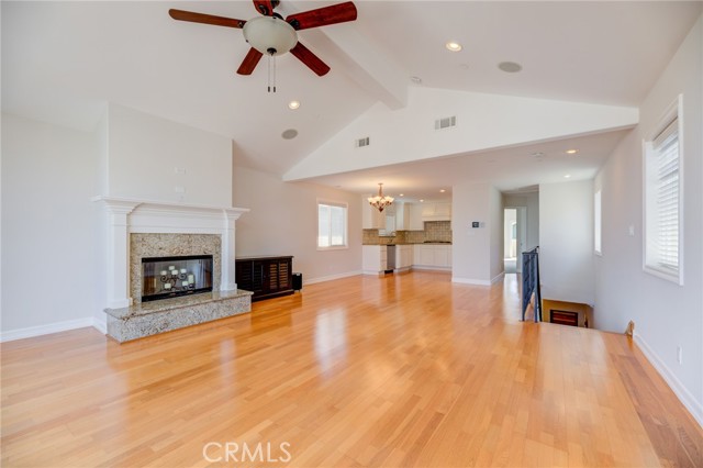 1726 Carlson Lane, Redondo Beach CA: https://media.crmls.org/medias/bf9c6878-7423-464e-adbf-84b9ba40b6d4.jpg