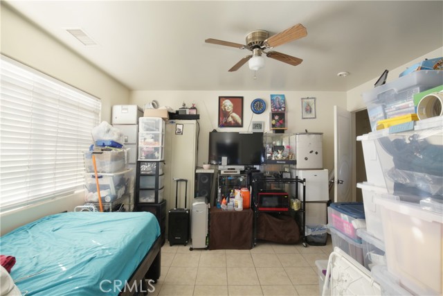 Detail Gallery Image 21 of 32 For 12152 Marbel, Downey,  CA 90242 - 4 Beds | 4 Baths