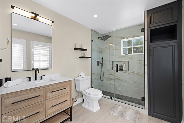 Detail Gallery Image 29 of 37 For 21047 Dumetz Rd, Woodland Hills,  CA 91364 - 4 Beds | 5 Baths