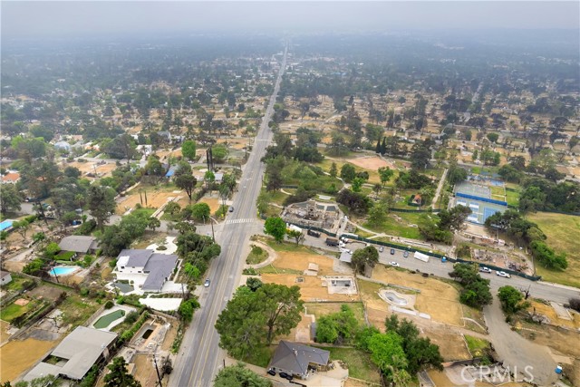 3257 Lake Avenue, Altadena CA: https://media.crmls.org/medias/bf9daabd-8a70-4cbe-a1b2-100e0975ffca.jpg